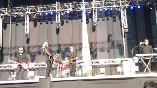 Almost superstars - Francisca Valenzuela #frontera