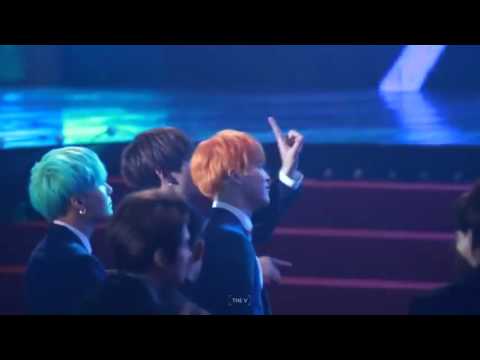 BTS react & dance to MFBTY  @ SMA 2016