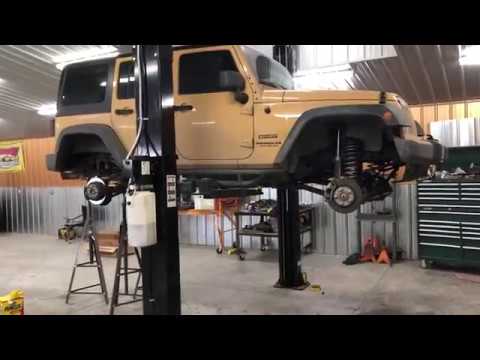2014 Jeep Wrangler Rough Country 3.25 inch lift kit