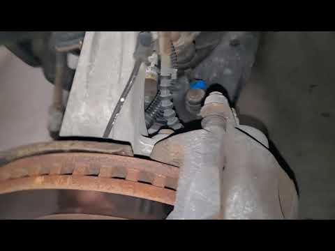 Quick F150 IWE 4x4 Actuator System Check from solenoid down to Hubs - How To Vacuum Gauge Needed