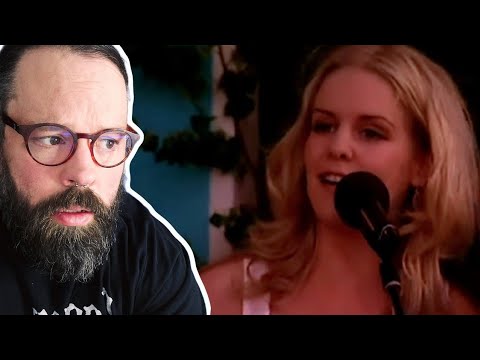 REACTION and THOUGHTS to Sofia Karlsson - Jag väntar... (Allsång på Skansen, 2006)