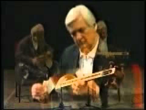"Tar and Tombak Duet in Scale of Chahargah (Persian Music)": Houshang Zarif  and Mohammad Esmaili