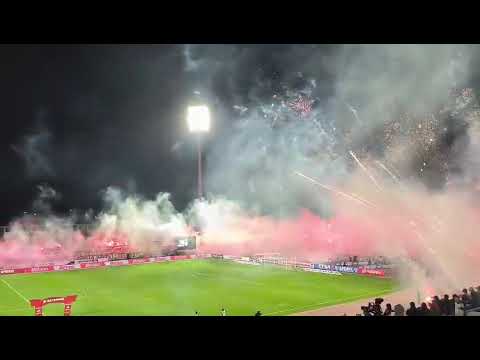 "Terrible recibimiento de La Barra Popular Juventud Rosada - Sport Boys vs Deportivo Garcilaso" Barra: Barra Popular Juventud Rosada &bull; Club: Sport Boys