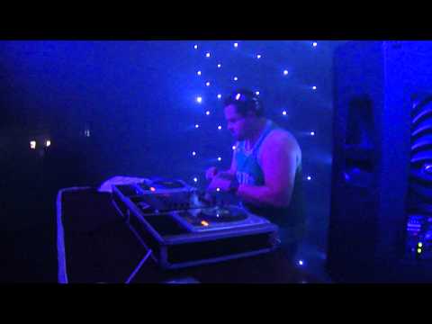 Dj Thiago Costa playing NAJA (Patrick Sandim)