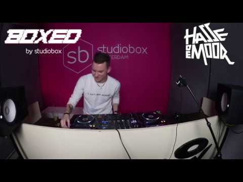 HASSE DE MOOR - BOXED by Studiobox