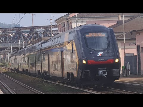 RV 2071 Ravenna - Genova Brignole in transito a Genova Rivarolo