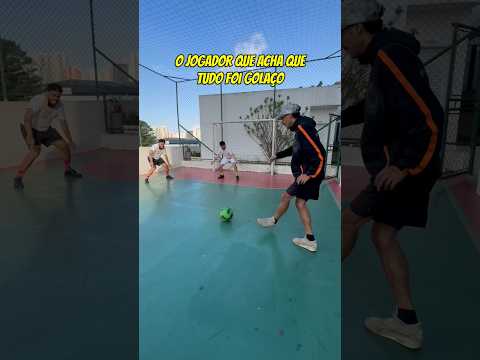 O JOGADOR QUE SÓ FAZ GOLAÇO (NA CABEÇA DELE)