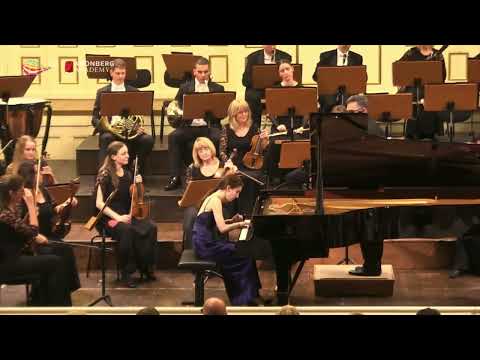 Julia Hamos — Mozart — Piano Concerto No. 22