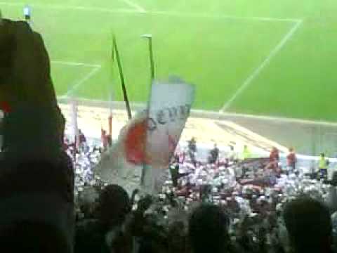 Kaiserslautern vs augsburg 09.05.10  fck feiert den aufstieg