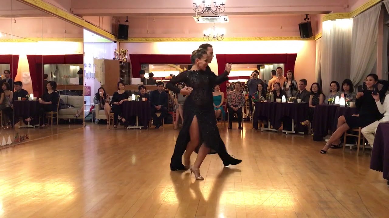 Laila & Leandro Oliver in Hong Kong 2017 Welcome milonga 1/3