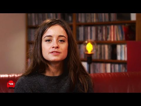 download lagu mp3 mp4 Leila Huissoud Origine, download lagu Leila Huissoud Origine gratis, unduh video klip Leila Huissoud Origine