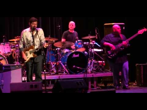 Tab Benoit 2012-07-07 Orlando - Plaza Live - Darkness