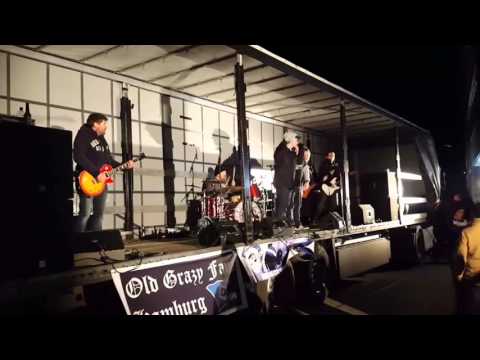 MAGGERS UNITED feat. ELVIS-HSV (live @HSV-Area 5.12.2015)