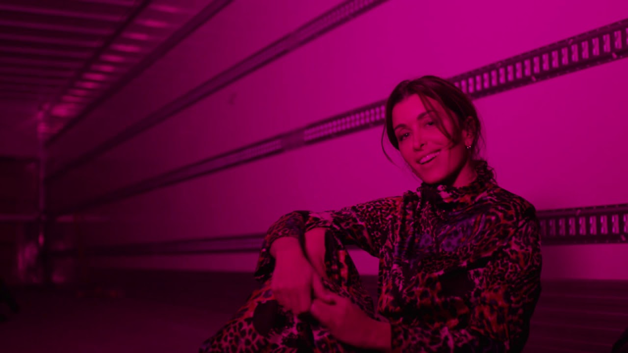 Jenifer — Comme C’est Bon