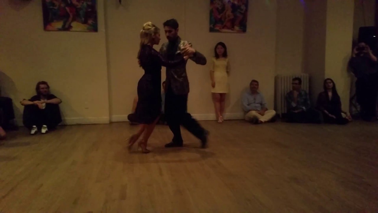 Argentine tango: Analía Centurión  & Sergio Martin Almiron - Miedo