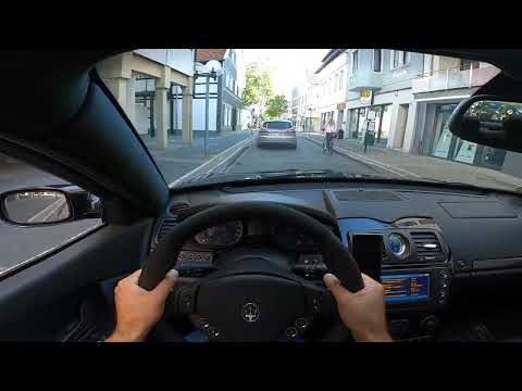 Maserati Quattroporte V - INSANELY LOUD