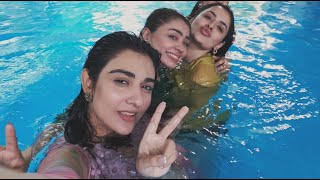 𝐒𝐚𝐫𝐚𝐡 𝐊𝐡𝐚𝐧  Pool Party�