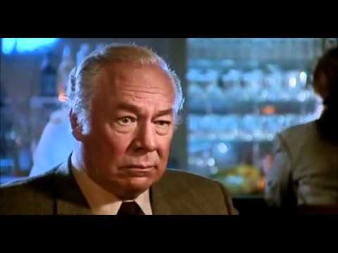 The Naked Gun 2 12 - Leslie Nielsen.wmv