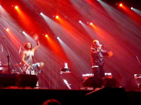 Sofa feat O.S.T.R. - Affairz (Live Heineken Open'er Festival 2009 Gdynia)