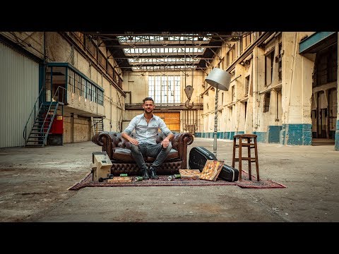 Zanger Kafke - Ieder Weekend (Sorry Ma) (Officiële Videoclip)