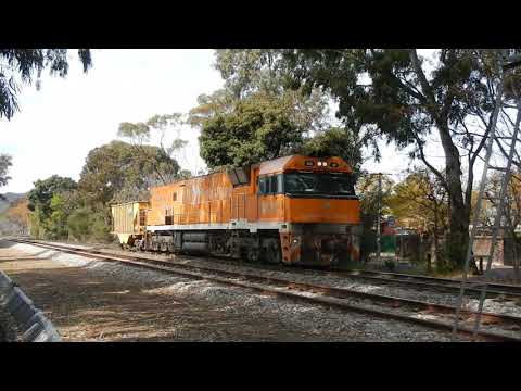 PN Ballast wagon transfer 2114S with Great Southern NR31 passes through Unley Park - 01/09/2020