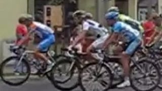 preview picture of video 'Tour de Pologne 2009 - start II etapu w Serocku'