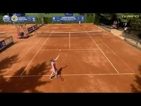 Lucia Hradecka - Veronika Eliasova (Q2)