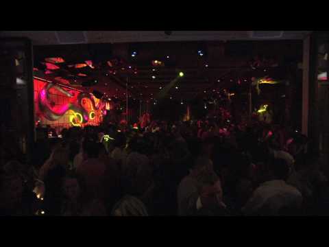 download lagu mp3 mp4 Surrender Encore, download lagu Surrender Encore gratis, unduh video klip Surrender Encore