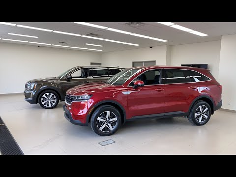 LIVE: 2021 Kia Sorento vs. 2021 Kia Telluride!