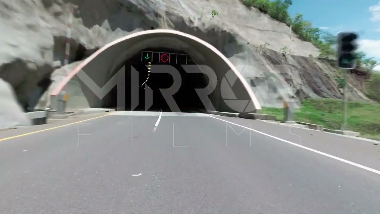 Atravesando un túnel vehicular Hyperlapse