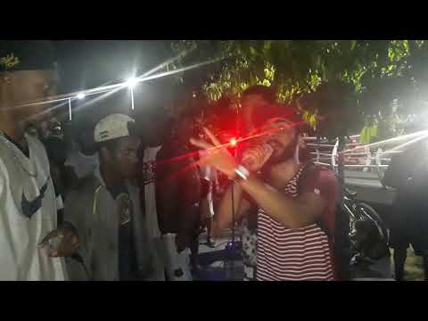 Mc theuzin e Ronaldinho vs perigo mc e Pink