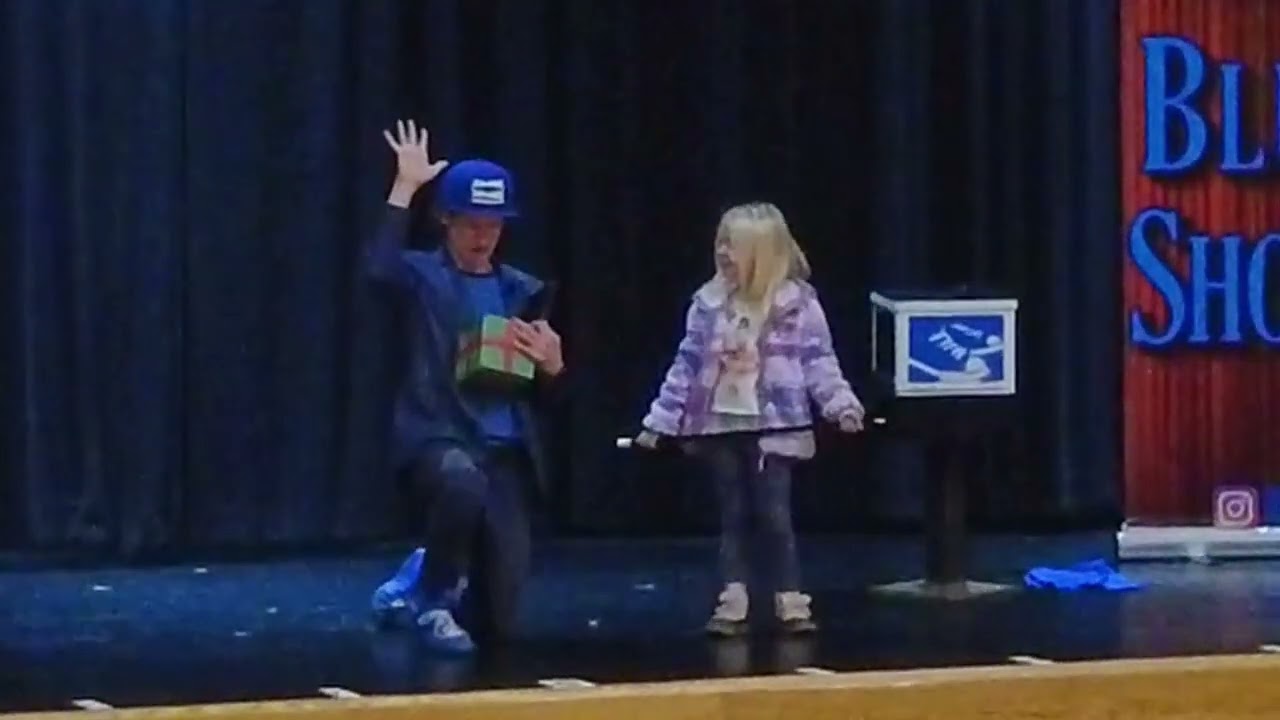 Promotional video thumbnail 2 for Drew Blue Shoes