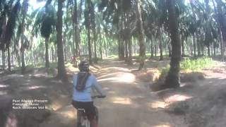 preview picture of video 'Xtreme Bikers XTrail Jamboree @ Parit Yaani, Batu Pahat, Johor'
