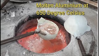 Aluminium Casting Process||aluminium die casting metal pouring||Automobile Component Making Process