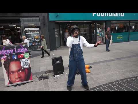 Medy Lema sings Creep and Waterfalls by TLC in Lord Street Liverpool