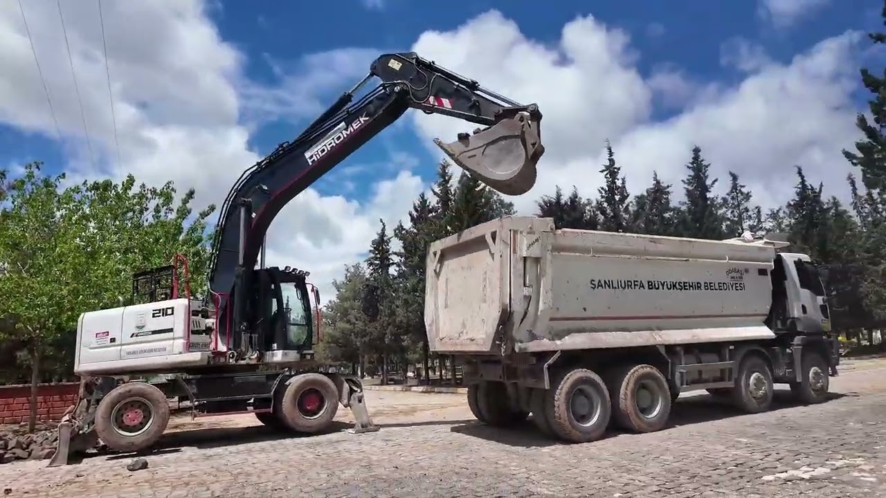YENİ ASRİ MEZARLIKTA SICAK ASFALT ÇALIŞMASI YAPILACAK