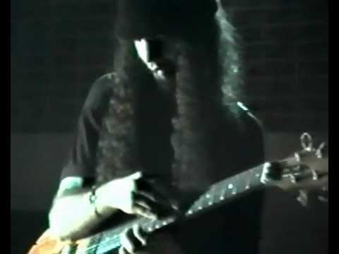 Roberto Nasello  -  solo de guitarra  - anfiteatro de rosario - año1993