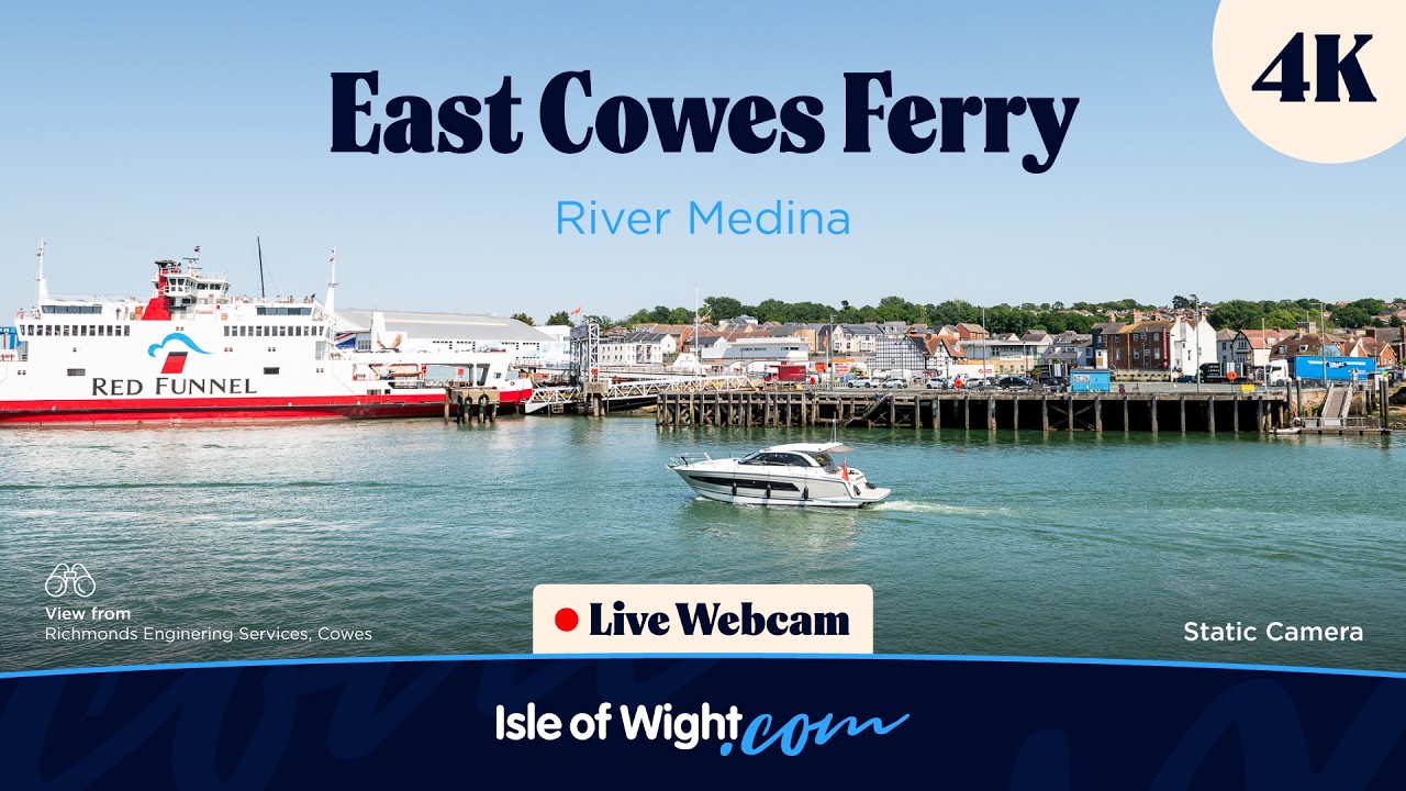 Live webcam view of River Medina Ferry Cam, East Cowes
