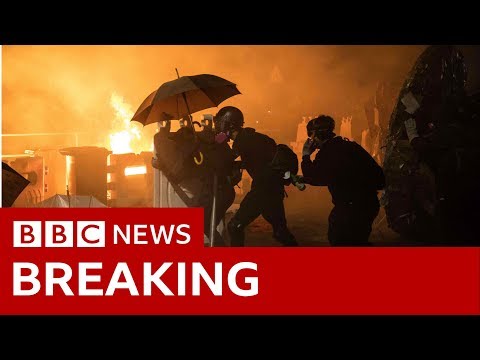 Clashes erupted at the Chinese University of Hong Kong - BBC News