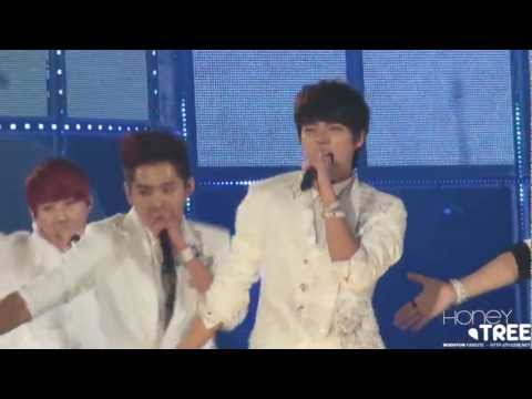 [Fancam] 121214 The Chaser - Woohyun Focus (multi ver) @ Melon Music Award