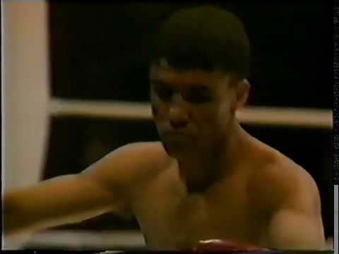 Jeff Fenech vs Samart Payakarun