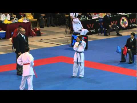 2011 WKF Junior World Championships Female Junior Kumite -48 Kg Egypt vs Italy.mpg