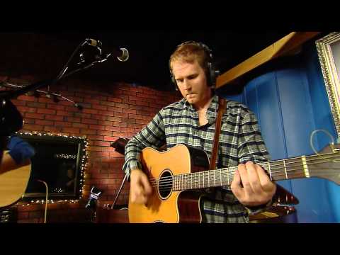 Take Yo' Praise / Praise You (cover recorded live) - runabay