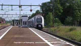 preview picture of video 'SJ X40 trains at Knivsta, Sweden'