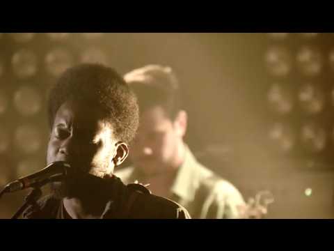 Michael Kiwanuka – Father’s Child (6 Music Live, 2016)