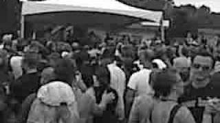 Wanda Jackson sings &quot;I Gotta Know&quot;