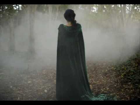 Sinead O'Connor - Her Mantle So Green