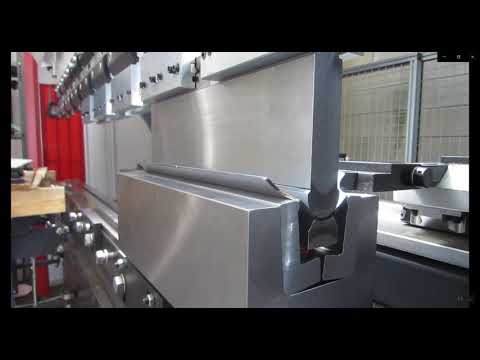 Press Brake Tool: Cam die with extractor