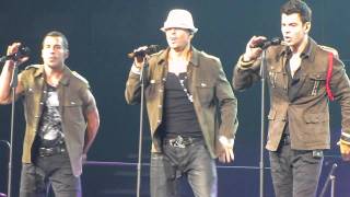 NKOTBSB Tour 2011- NKOTB- "Step by Step"