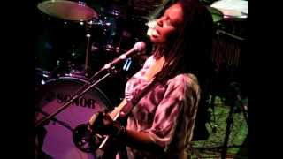 Ruthie Foster sings "Ring of Fire" at The Kessler Theater in Dallas, Texas